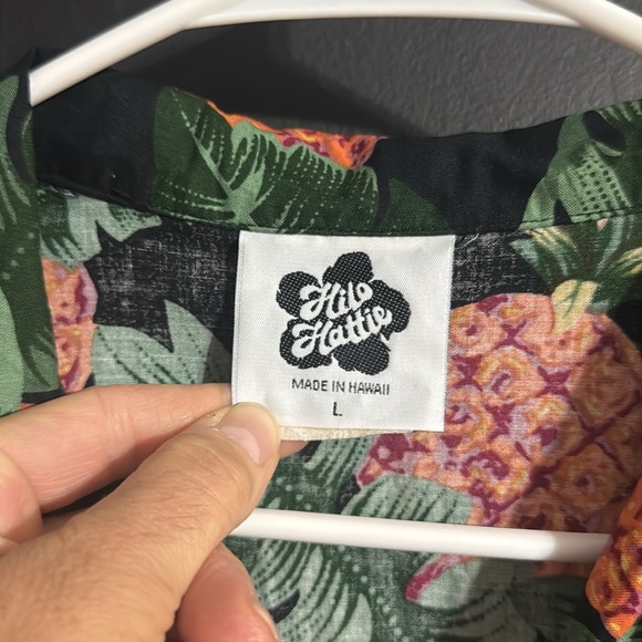 Hilo Hattie Made in Hawaii Hawaiian Shirt Size: L - Picture 2 of 5